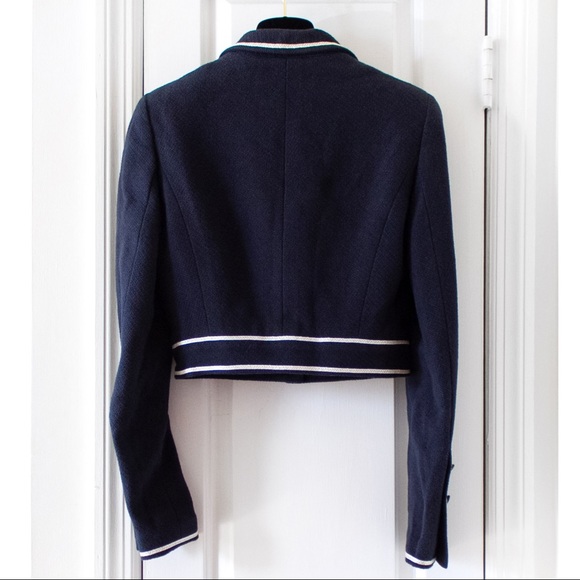 Iconic Chanel Vintage Spring 1995 Cropped Jacket - Picture 6 of 15